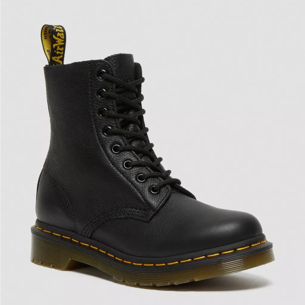 Dr. Marten 1460 Pascal Women’s size 6